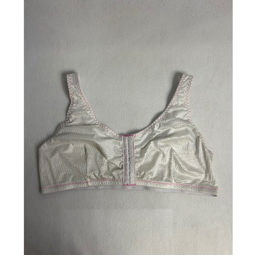 Retro Comfort Doctors Choice Womens Size 44 White Pink Front Hook‎ Wireless Bra